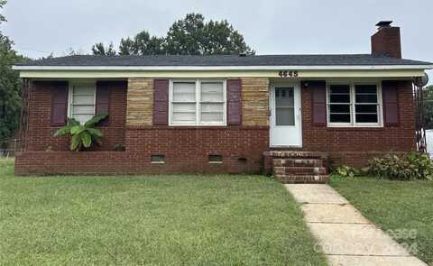 4645 Brooktree Drive, Charlotte, NC 28208