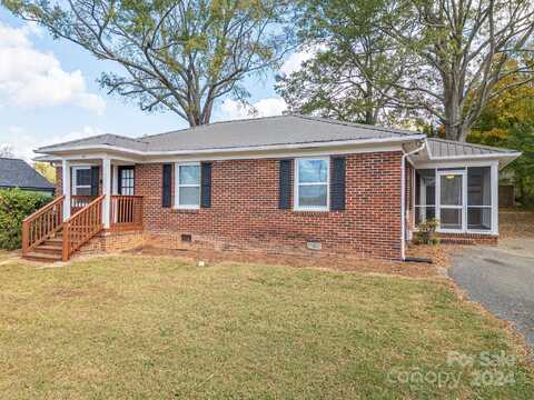 210 N Hoyle Street, Cherryville, NC 28021