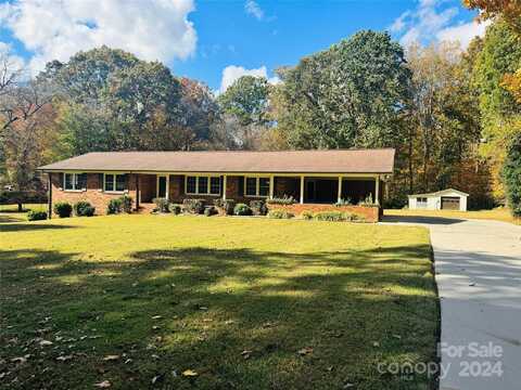 206 Bayberry Drive, Salisbury, NC 28147