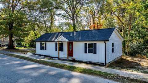 205 W Robinson Street, Dallas, NC 28034