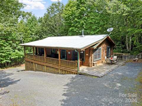 1005 Pine Tree Road, Spruce Pine, NC 28777