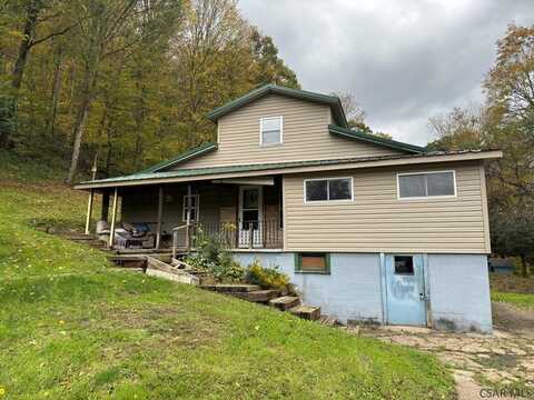 235 Railroad St, Hooversville, PA 15936