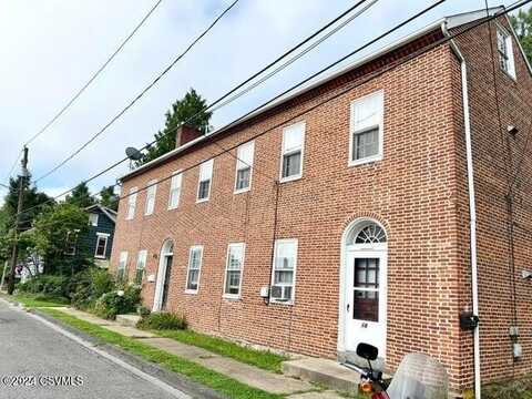 16 3RD Street, Selinsgrove, PA 17870