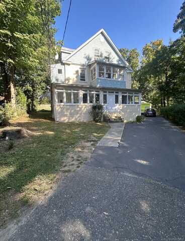 10 Glendale Street, Greenwich, CT 06807