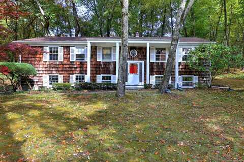 15 Mount Pleasant Drive, Trumbull, CT 06611