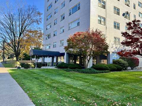 887 Farmington Avenue, West Hartford, CT 06119