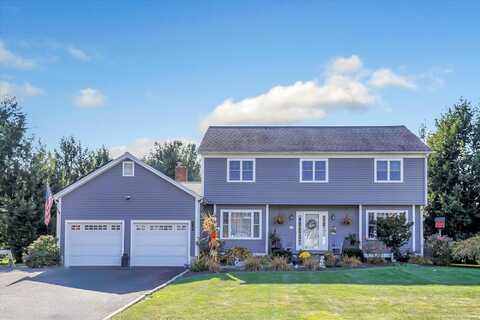 12 Loveland Drive, Newtown, CT 06482