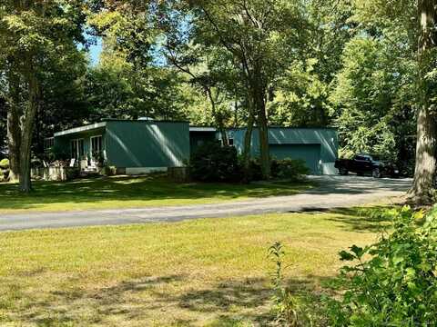 306 Forest Ridge Road, Waterbury, CT 06708