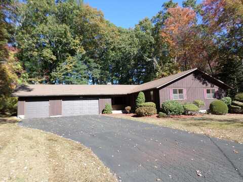 153 Shallowbrook Lane, Manchester, CT 06040