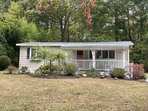 22 Stone Hedge Road, Westbrook, CT 06498