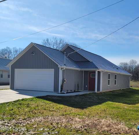 640 Gibson Road, Trenton, TN 38382