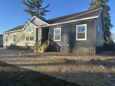 2640 John Ave, Superior, WI 54880