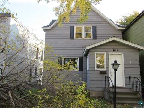 1614 Banks Ave, Superior, WI 54880