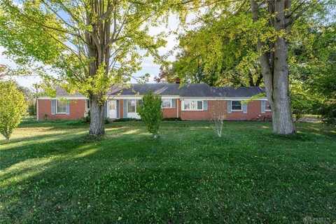 1836 E Alex Bell, Centerville, OH 45459