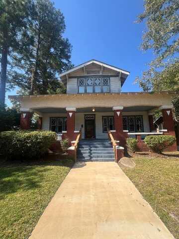 109 Bell St, Dothan, AL 36303