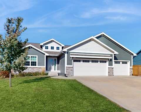 1215 Warrior Run Drive, Norwalk, IA 50211