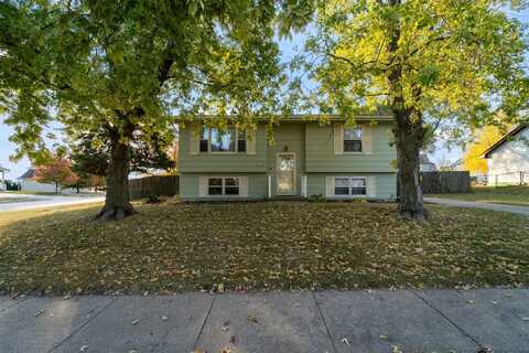 1401 Beverly Circle, Adel, IA 50003