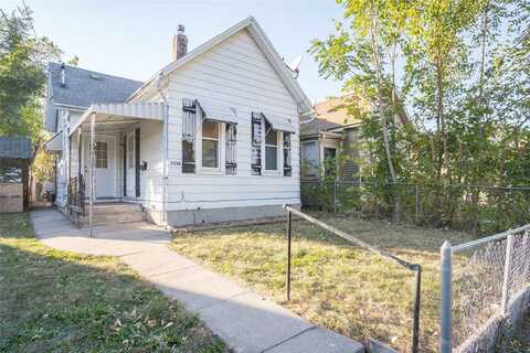 1136 E 8th Street, Des Moines, IA 50316