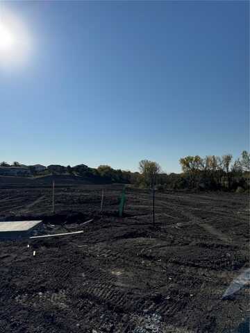 Lot 18 Stillwell Court, West Des Moines, IA 50265