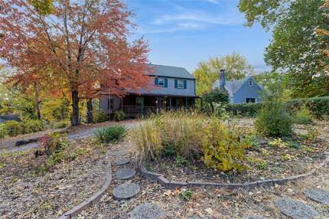 2103 Chautauqua Parkway, Des Moines, IA 50314