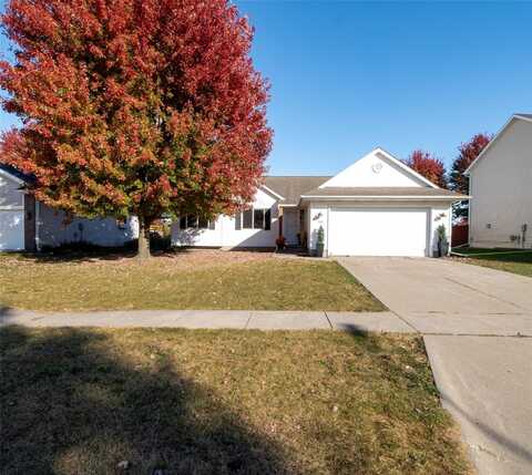 135 Glendale Drive, Waukee, IA 50263