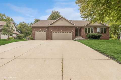 2462 NW 152nd Street, Clive, IA 50325