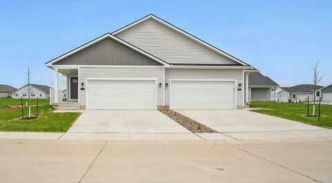 1531 Foxtail Drive SE, Altoona, IA 50009