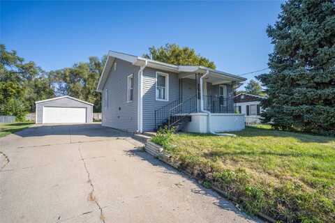 2346 Hull Avenue, Des Moines, IA 50317