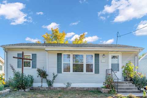 1429 Sampson Street, Des Moines, IA 50316