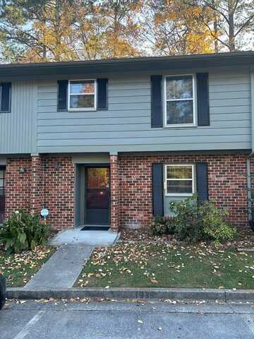 1935 Meadowbrook Circle, DALTON, GA 30720
