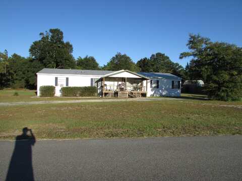 93 W Raphael Road, DeFuniak Springs, FL 32433