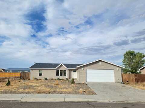 761 Hogan Street, Wells, NV 89835