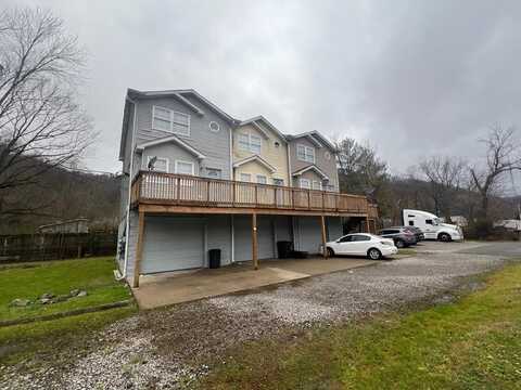 62 Elizabeth Lane, Pikeville, KY 41501