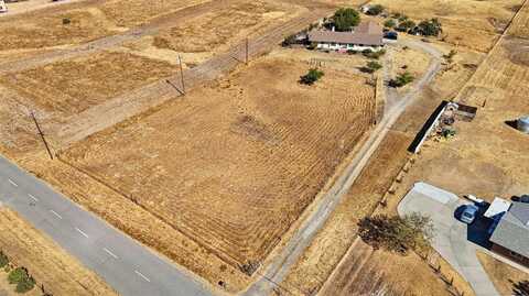 17363 Benecia Road, Madera, CA 93636