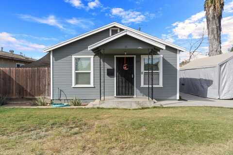 651 8Th Street S, Kerman, CA 93630