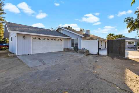 784 Sunnyside Avenue, Clovis, CA 93611