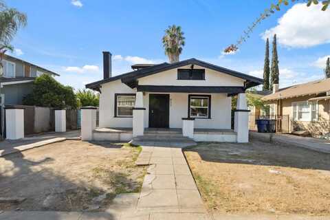 832 4Th Street S, Fresno, CA 93702