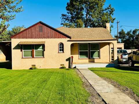 2965 University Avenue E, Fresno, CA 93703