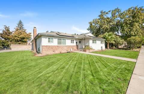 3411 Fairmont Avenue E, Fresno, CA 93726