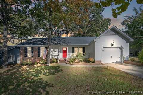 7490 Elkhorn Drive, Fayetteville, NC 28314