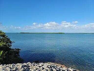 Oharas Key IS Street Gulf, Saddlebunch, FL 33040