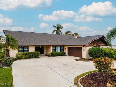 2523 SE 24th Place, Cape Coral, FL 33904