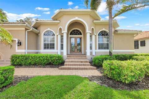 8715 S Lake Circle, Fort Myers, FL 33908