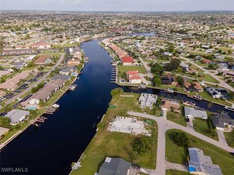 3806 SE 12th Avenue, Cape Coral, FL 33904