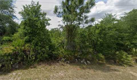 515 Wellington Avenue, Lehigh Acres, FL 33972