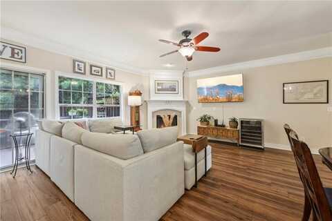 610 Pember Point, Atlanta, GA 30350