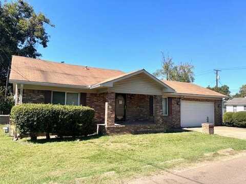 908 AVENUE E, Greenwood, MS 38930