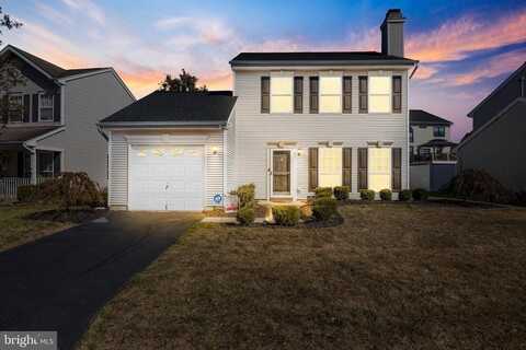 47 ARROWHEAD DRIVE, BURLINGTON, NJ 08016