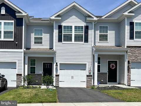 34 PEREGRINE WAY, BURLINGTON, NJ 08016