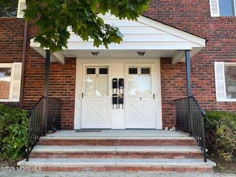 5B Juniper Lane, Eatontown, NJ 07724